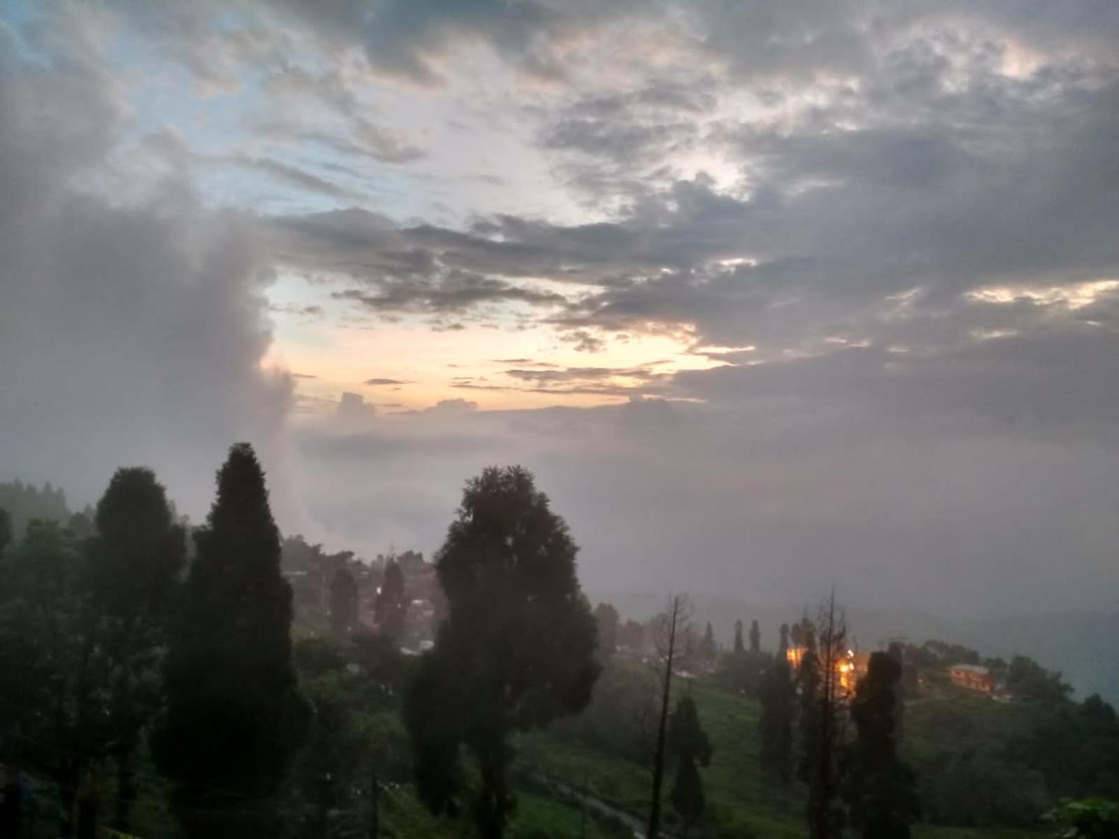 Swabhumi Homestay Kurseong Eksteriør bilde